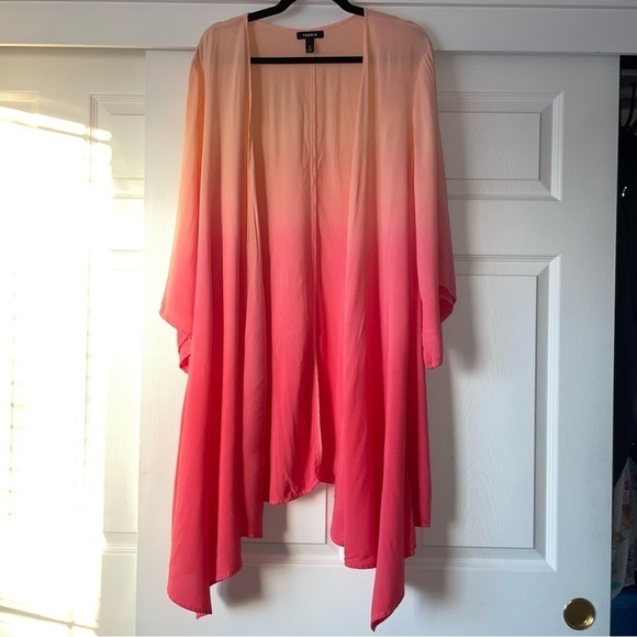 TORRID DRAPE FRONT KIMONO - CHIFFON DIP DYE CORAL - Picture 6 of 13